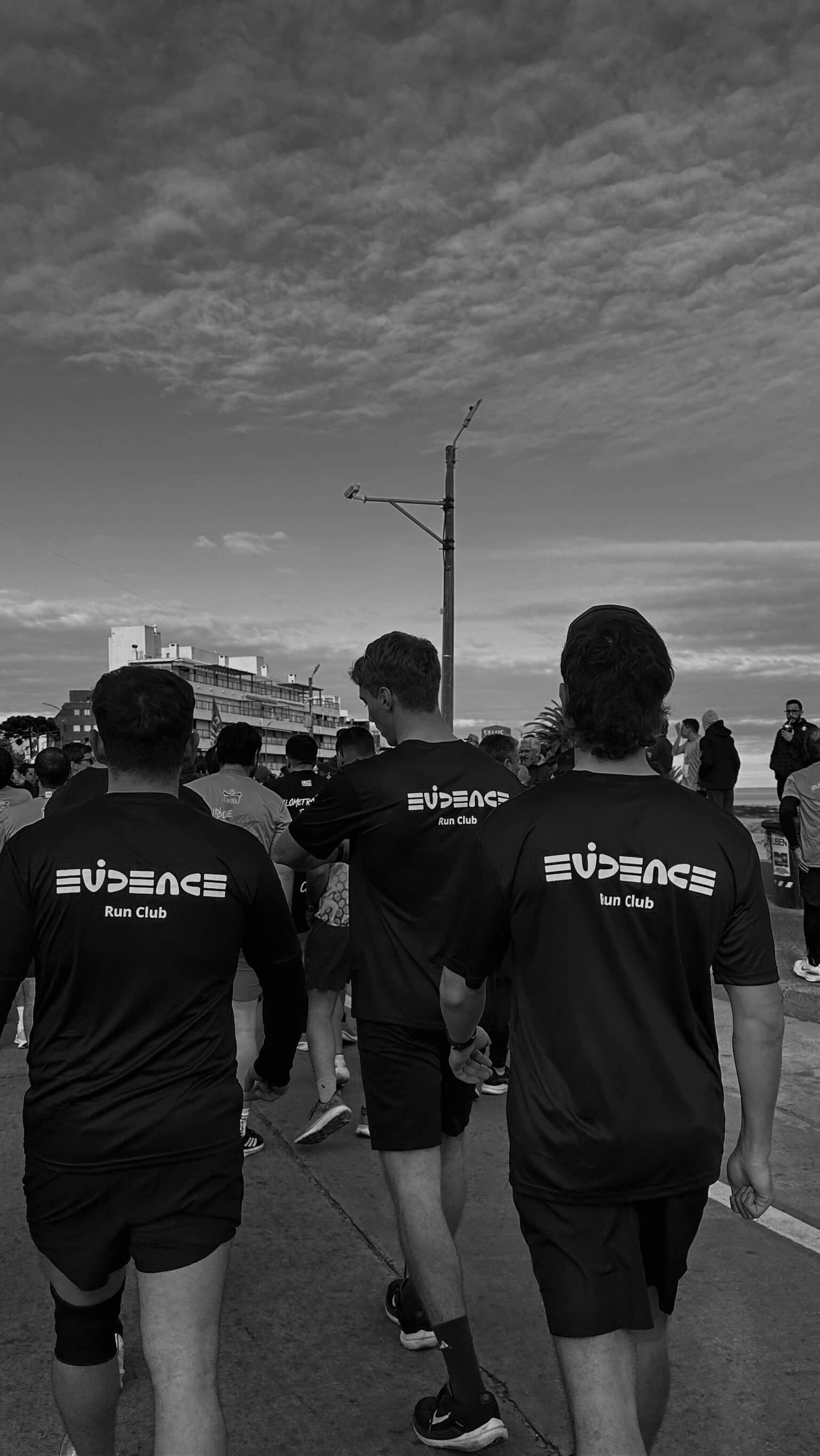 Corriendo por la rambla - Running club Punta Carretas Montevideo